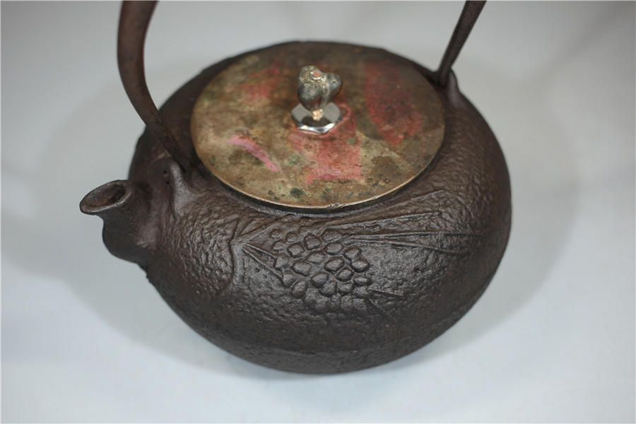 鉄瓶 銅蓋 蓋に龍文堂の銘 細工物 水漏れ等なし 飾り物 1個 山水地紋