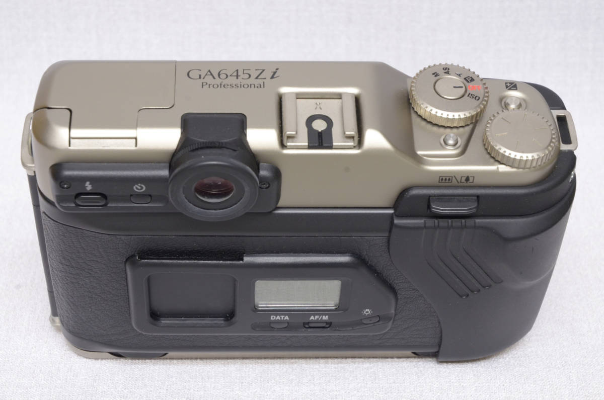 Fujifilm GA645Zi Professional Camera Medium Format Fuji GA645
