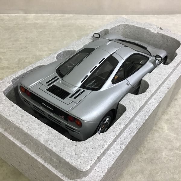 1円～ オートアート 1/18 マクラーレン F1 マグネシウム・ シルバー