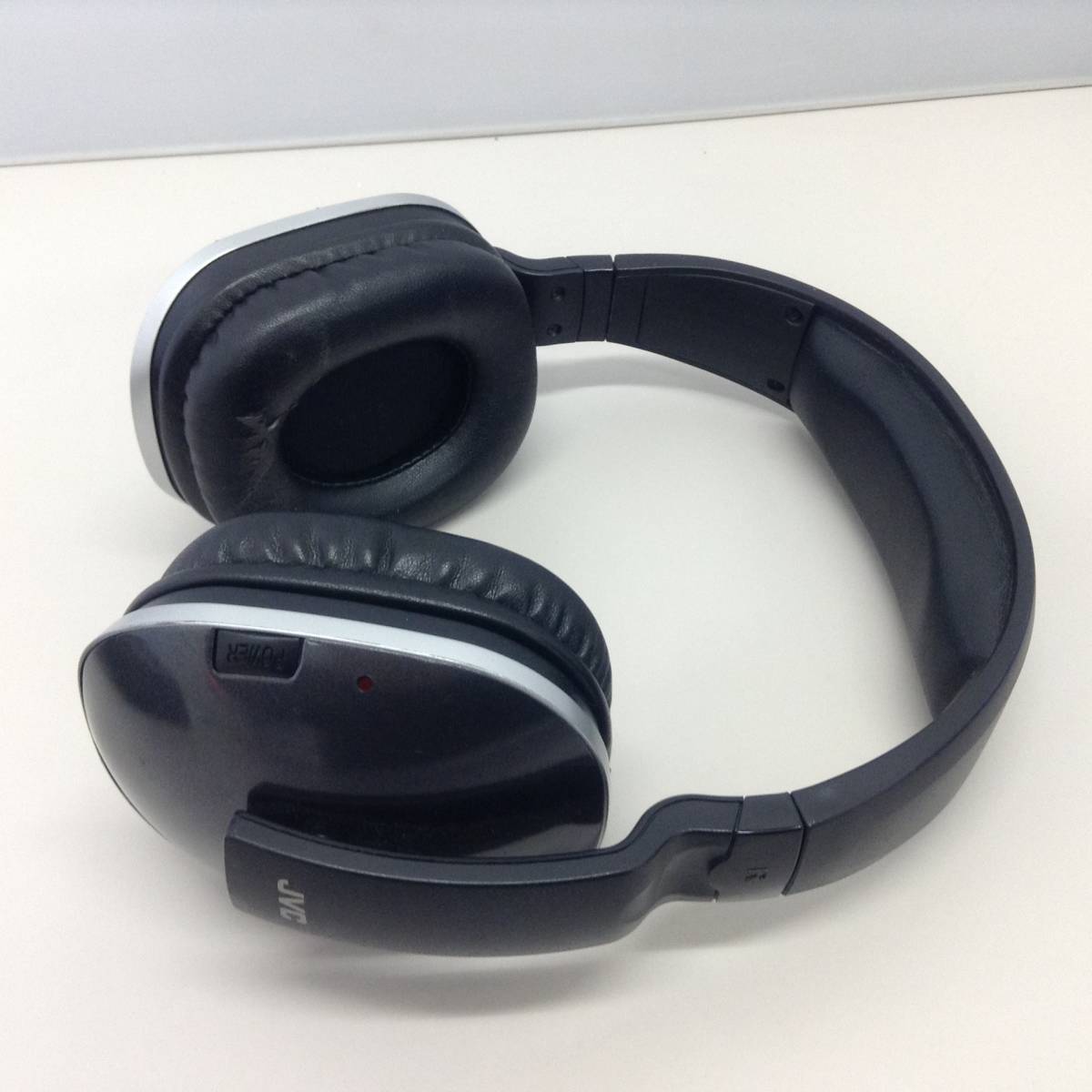○JVC ワイヤレスヘッドホンシステム HA-WD100 ブラック