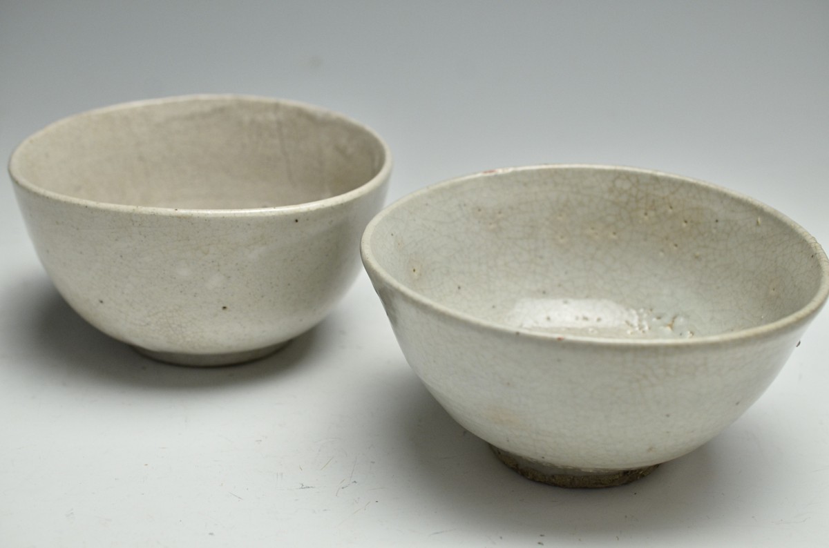 横濱美術】年代保証 李朝白磁堅手茶碗2件組 ☆中国古玩骨董(同日落札同