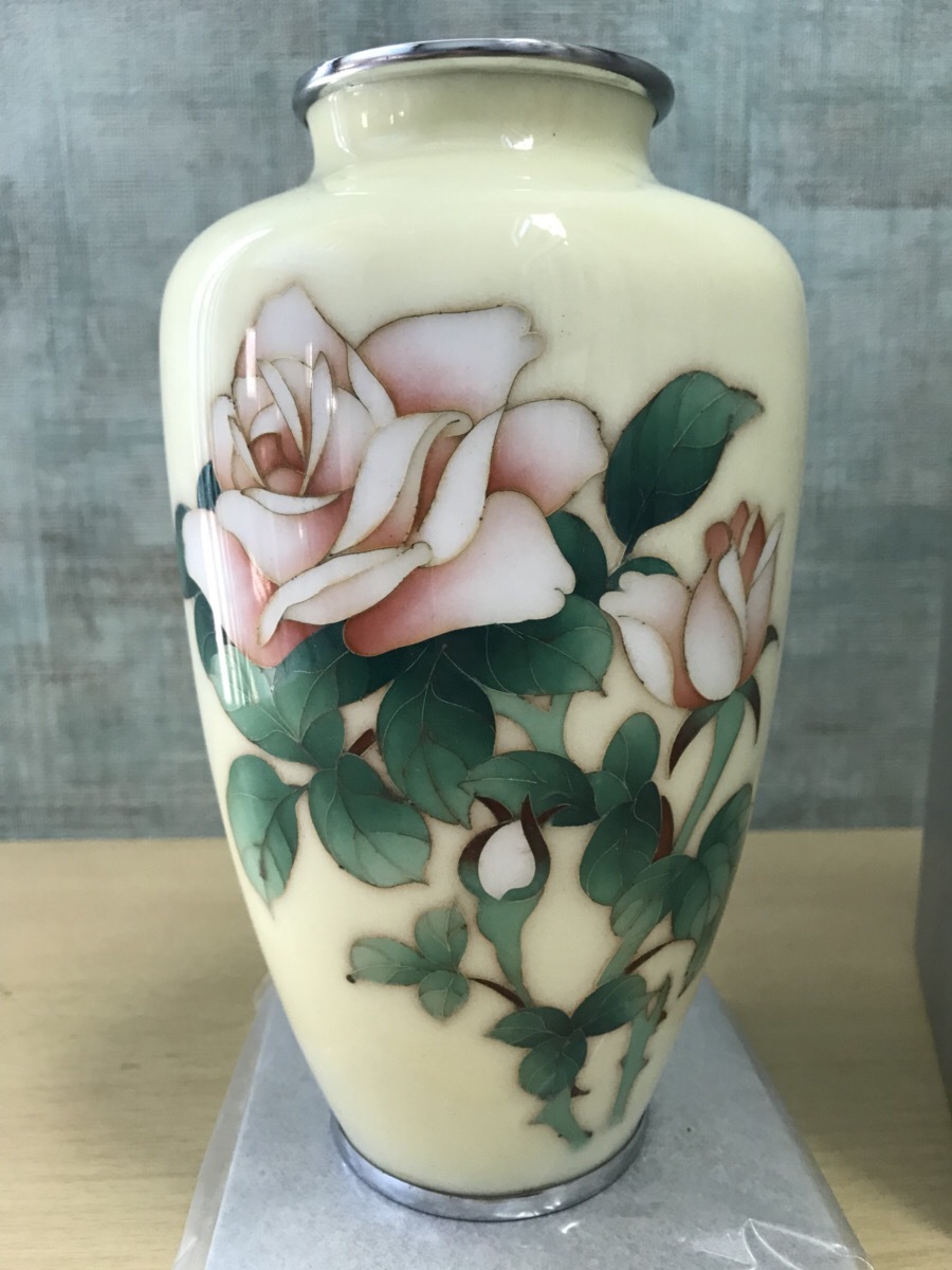 安藤七宝 花瓶 バラ紋 箱・台座付き 【公式通販】