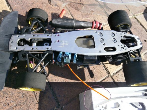 ［13］1/8 サーパント VECTOR メカ付 サーパント Asuka サーパントベクター1&frasl;8 0 | エンジンカーとパーツ多数付き！『ジャンク品』