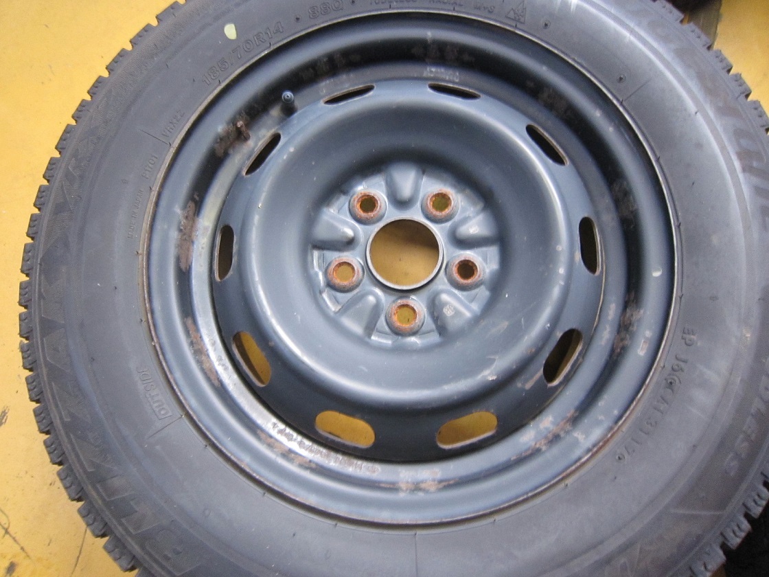 スタッドレス 185／70R14 185&frasl;70r14 ホイールセットの通販 185&frasl;70R14 スタッドレス（ホイール穴数5）（車用品｜車用品 スタッドレス（スタッドレスタイヤ・ホイール 185／70R14（スタッドレスタイヤ・ホイールセット｜タイヤ ホイール 公式通販 スタッドレスタイヤ &frasl; WM02 スタッドレスタイヤ・ホイールセット タイヤ・ホイール スチール