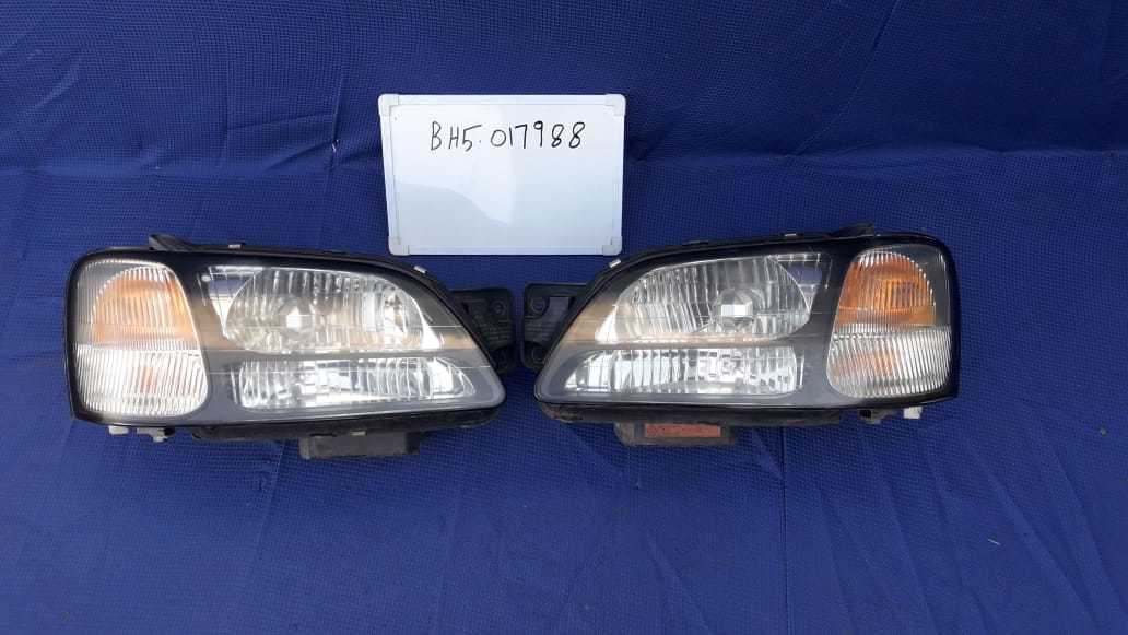 BH5/BH9/BHE 前期 スバル レガシィ 右 ヘッドライト 100-20751 打刻 F 美品