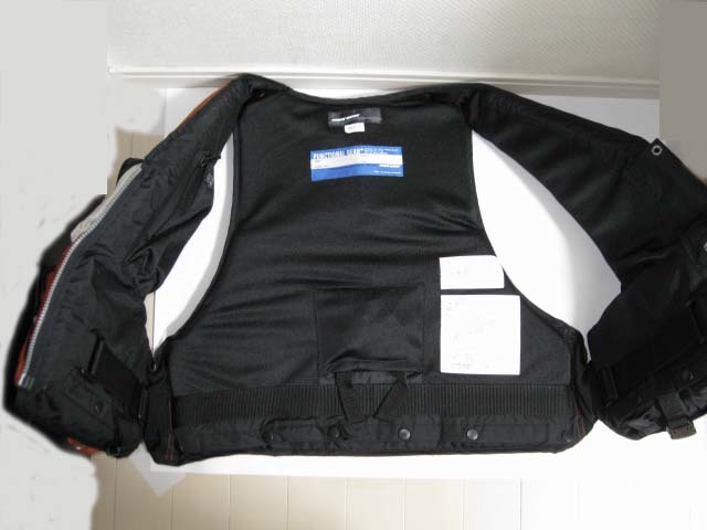 ダイワ製 フローティングジャケット　タイプＡ　GREAT　BANFF　大人用_3