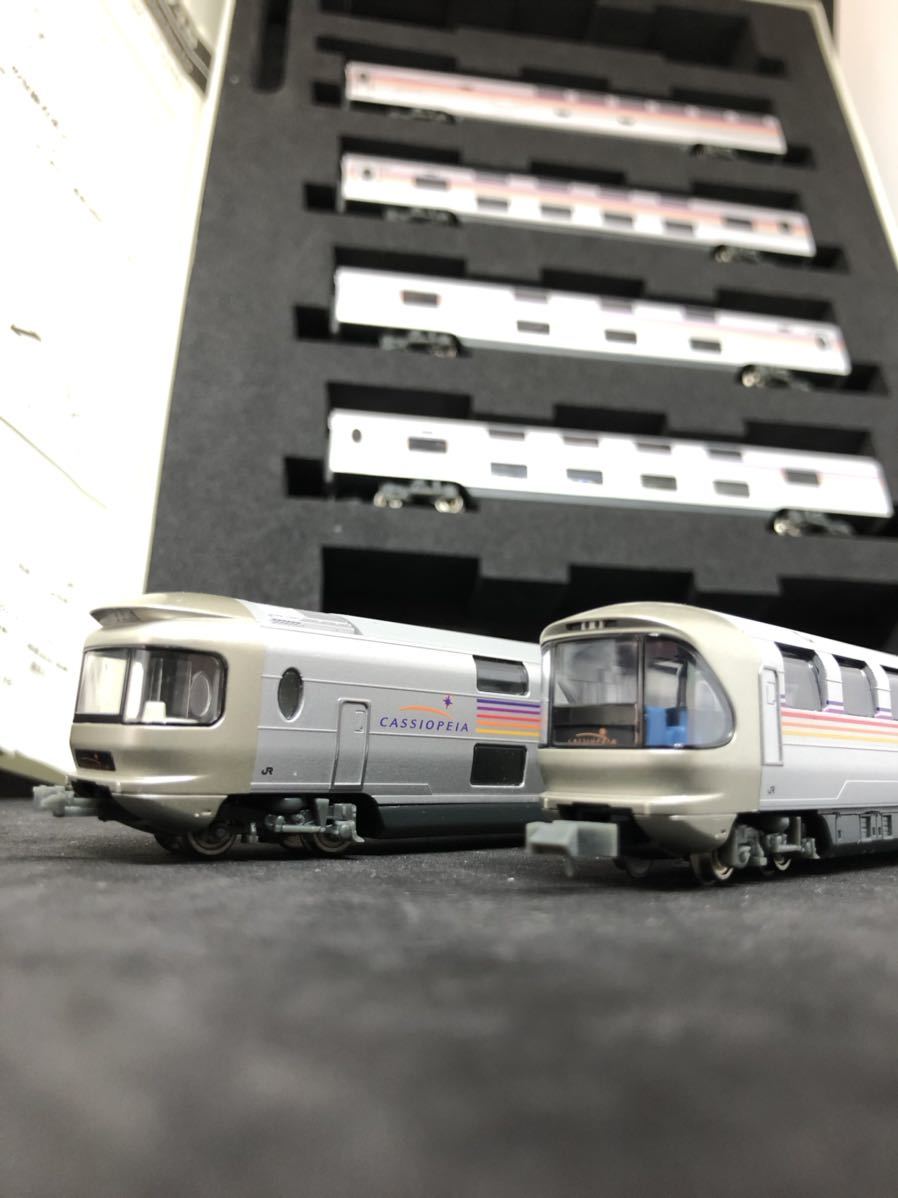 初回限定品　TOMIX E26系寝台特急客車　カシオペア　EF81 動力車 JR TOMIX E26系 EF81形電気機関車 寝台特急カシオペア基本セットとJR