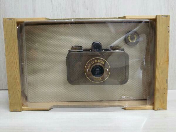 カメラ Fred Perry 60周年限定La Sardina Lomography