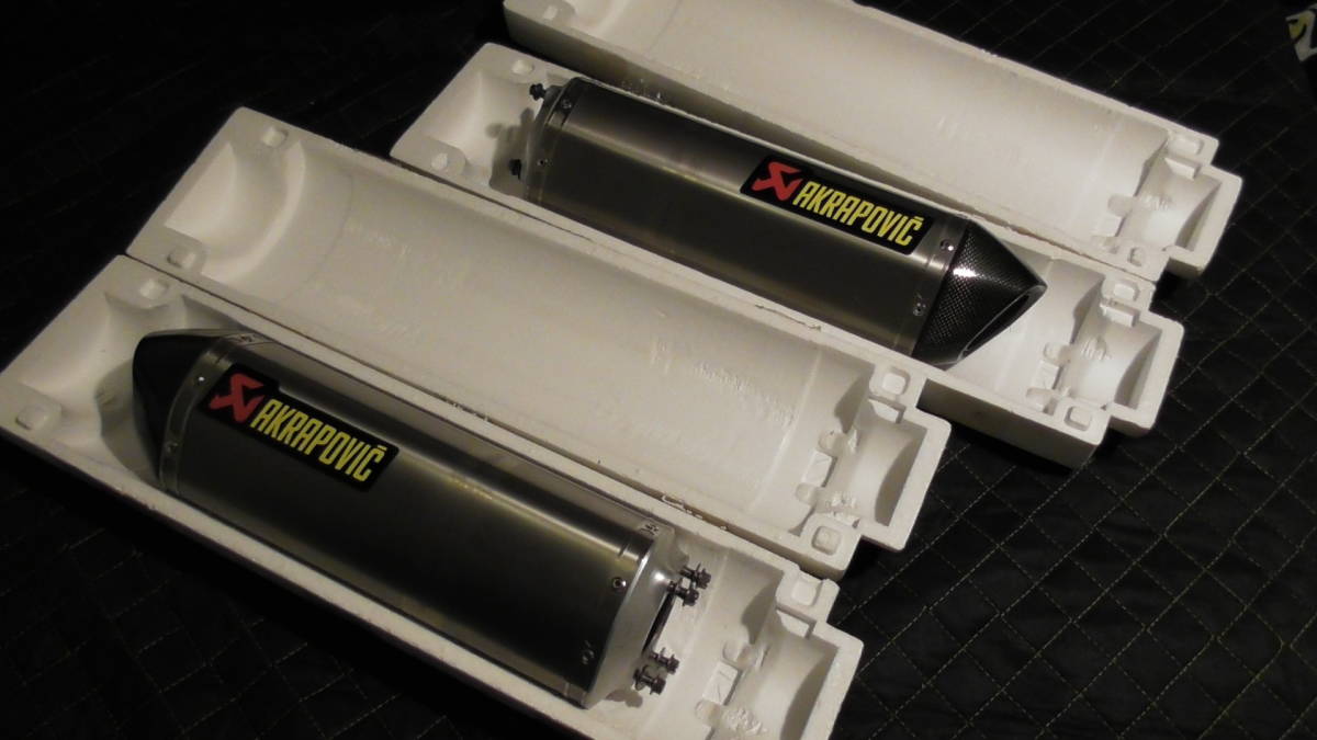 Akrapovic Ninja® Slip-On Exhaust - ZX™-10R Line ABS Evolution 2021