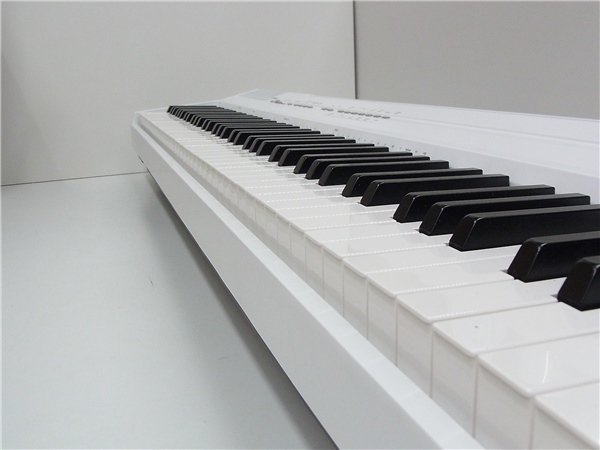 作動美品 YAMAHA P-105 2014年製 88鍵盤 フットペダルなど 付属品付き