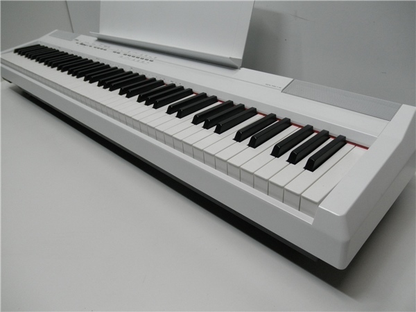 作動美品 YAMAHA P-105 2014年製 88鍵盤 フットペダルなど 付属品付き
