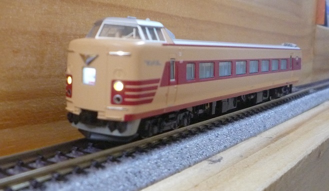  KATO クハ３８１-11 10-876 レジェンドコレクション 381系 しなの １号車(特急形電車)｜売買されたオークション情報、yahooの商品情報をアーカイブ公開 - オークファン 特急形電車