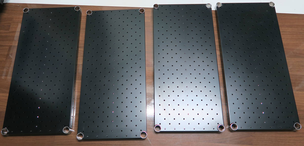 H1430PB1 パンチングシェルフブラック3枚・新品・在庫限り H1430PB1 パンチングシェルフブラック3枚・新品・在庫限り