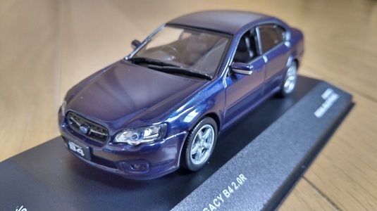 驚きの破格値，送料無料 京商 SUBARU LEGACY B4 2.0R 2005 スバル レガシィ リーガルブルーパール 青 1/43 絶版 レア(乗用車)｜売買されたオークション情報、yahooの商品情報をアーカイブ公開 - オークファン 乗用車