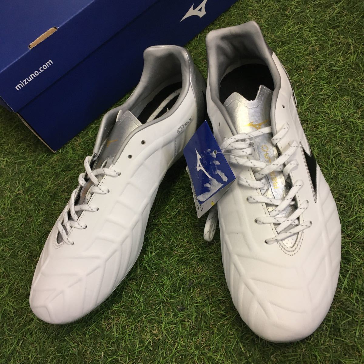  W M1727 Mizuno ミズノ Rebula V1 レビュラ V1 P1GS188109 フットボール サッカー スパイク シューズ 25.5cm 展示品(25.5cm)｜売買されたオークション情報、yahooの商品情報をアーカイブ公開 - オークファン シューズ