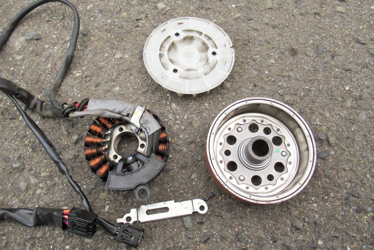 PCX125 JF28 ESP ステーターコイル ジェネレーター 