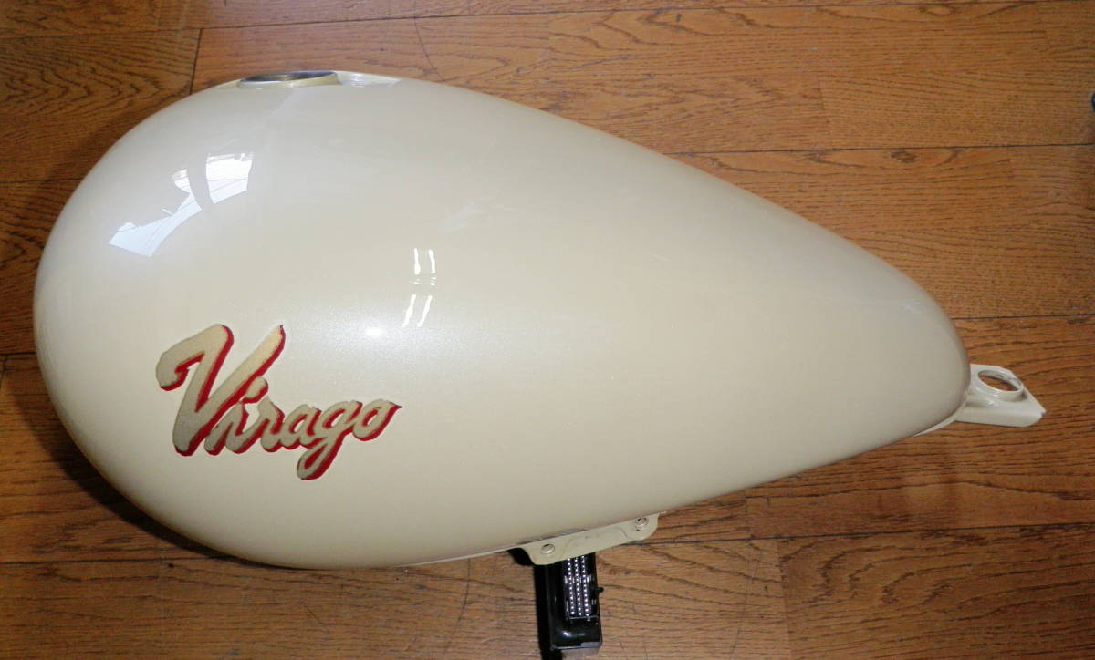 ビラーゴ　 ヴィラーゴ　フュエールタンク　ガソリンタンク　艶有り　小エクボ数ヶ所有り（スプレンディッドベージュ）　希少 ビラーゴ250 ヤマハ XV250 96年式 Deepaヤマハ 中古バイクパーツ販売専門店アイラブモータービラーゴ250&frasl;
