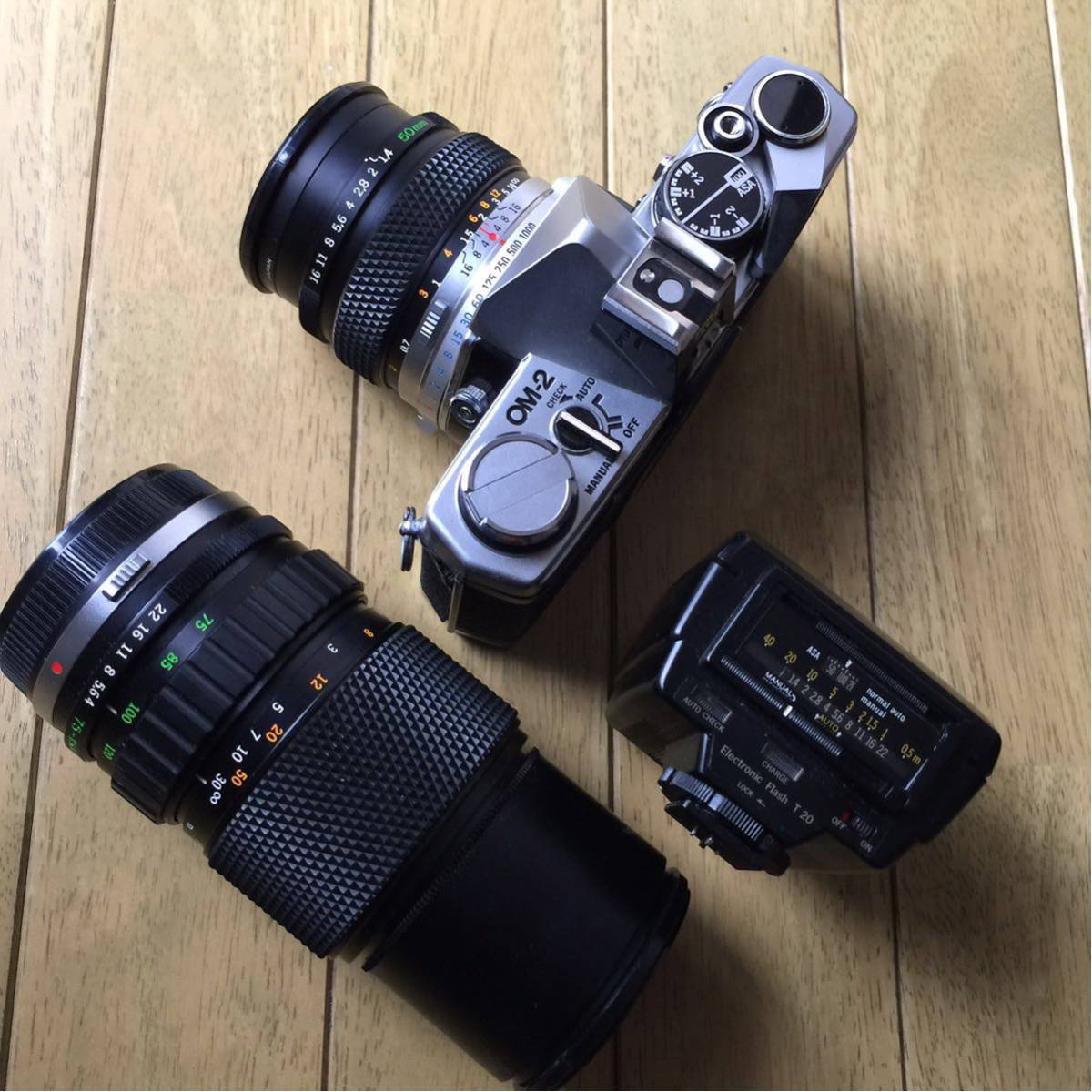 OLYMPUS OMー2 レンズ2本 フラッシュライト付き 動作未確認 ジャンク品