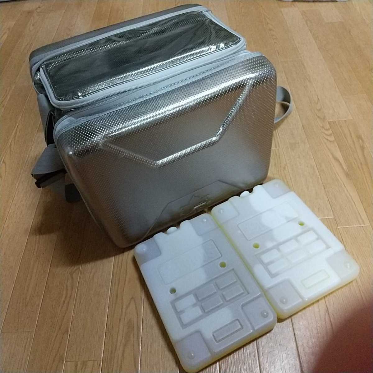  ゆうパック 良品 ロゴス LOGOS ハイパー氷点下クーラー Mサイズ 12L 保冷剤 2個セット キャンプ アウトドア ソロキャンプ(10L～)｜売買されたオークション情報、yahooの商品情報をアーカイブ公開 10L～