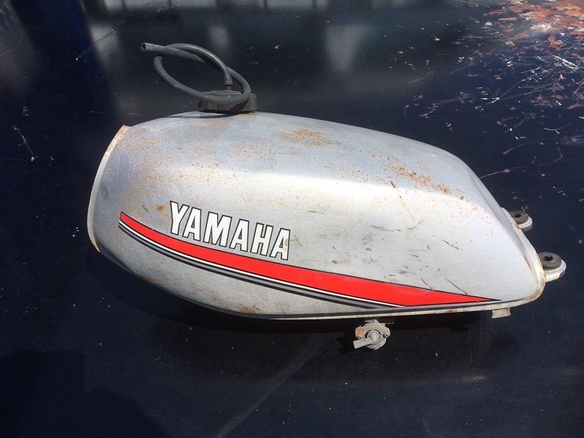 ジャンク】ヤマハ YAMAHA DT125 2NO ガソリン タンク サビ少な目? 年式