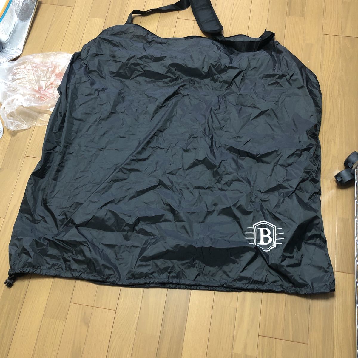 SALE，新作 折り畳み式自転車用の輪行袋 一回だけ使用 綺麗 ブラック 下部が開放 黒 ブラック(輪行袋)｜売買されたオークション情報、yahooの商品情報をアーカイブ公開 - オークファン 輪行袋