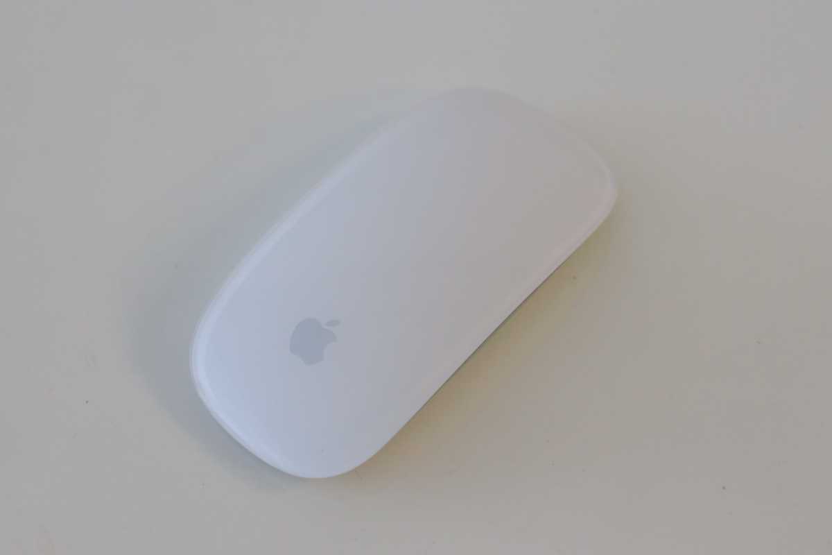 ほぼ未使用 Apple magic mouse A1296 通電動作確認済 Apple ほぼ未使用 