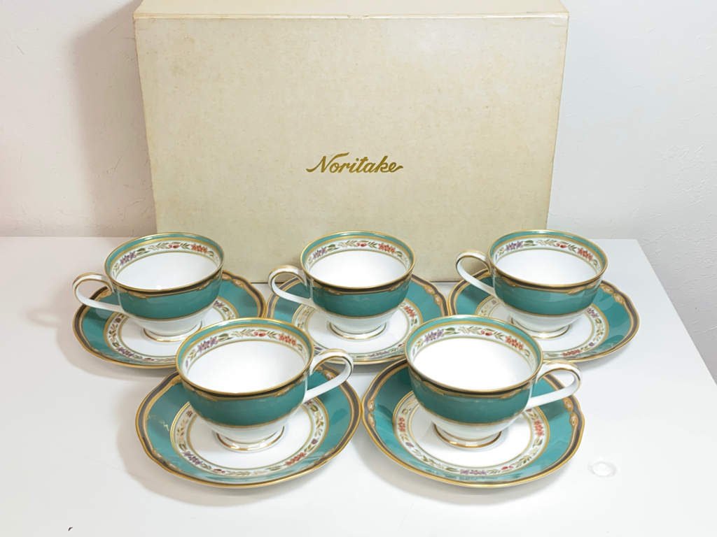 7342 Noritake Hana Rinsu カップ ソーサー 5客セット 箱付き 金彩 ノリタケ 廃盤 レア ノリタケ 売買されたオークション情報 Yahooの商品情報をアーカイブ公開 オークファン Aucfan Com