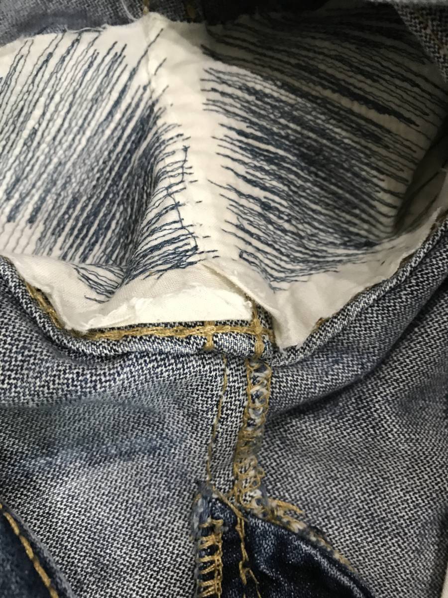 TRUE RELIGION トゥルーレリジョン JOEY BIGT スワロフスキーボタン