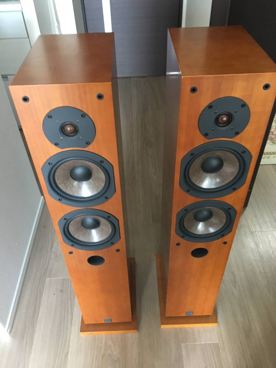 10年以上のロングセラーを誇る ONKYO トールボーイスピーカー D-605F