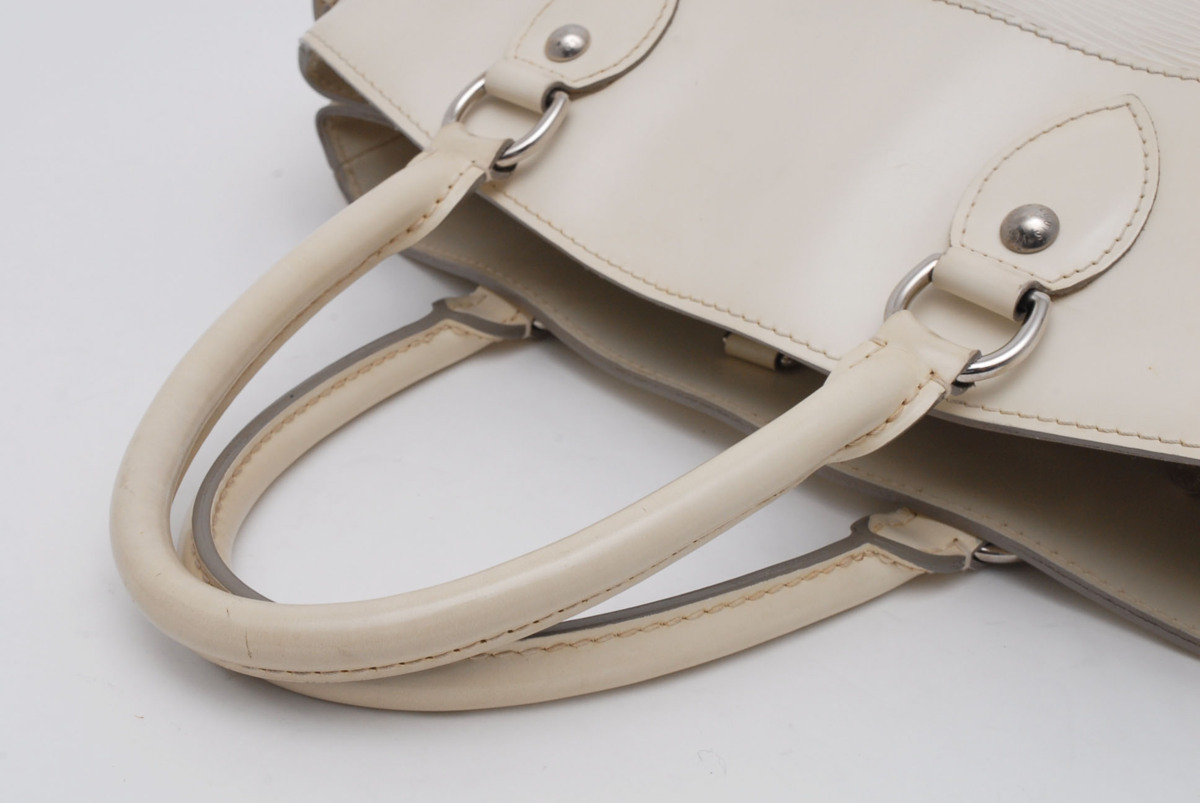 1円スタート ルイヴィトン LOUIS VUITTON エピ パッシィPM 白 ホワイト PVC レザー ハンドバッグ セミショルダー 0670