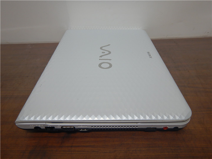 カメラ内蔵中古 14型 ノートPC Windows10 WPS Office 新品SSD256GB