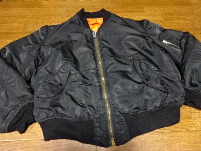 I 11 アルファ Usa製 Ma 1 黒 Ideal Zip Lサイズ 売買されたオークション情報 Yahooの商品情報をアーカイブ公開 オークファン Aucfan Com