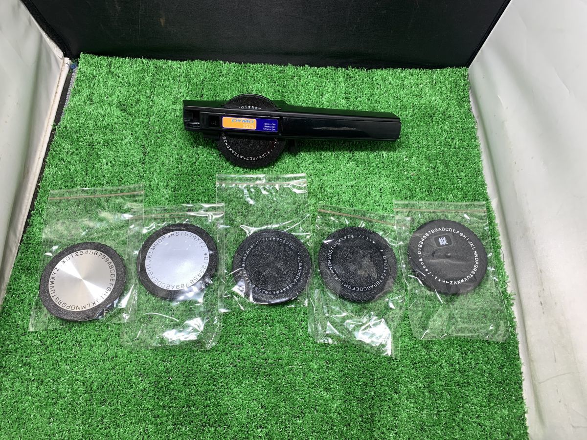DYMO ダイモ テープライター 1575 テープ幅3種使用可 付属付 Suminey DYMO ダイモ テープライター 1575 テープ幅3種使用可 付属付 Suminey