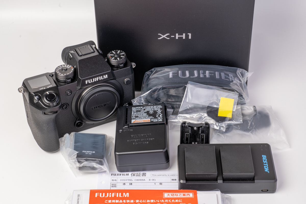 FUJIFILM (フジフイルム) X-H1 社外バッテリーおまけ FUJIFILM (フジフイルム) X-H1 社外バッテリーおまけ