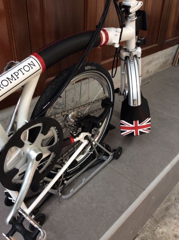【お買い得，送料無料】 BROMPTON ブロンプトン 本革製 マッドフラップ 前後セット ブラック ユニオンジャック(フェンダー、泥除け)｜売買されたオークション情報、yahooの商品情報をアーカイブ公開 - オークファン フェンダー、泥除け