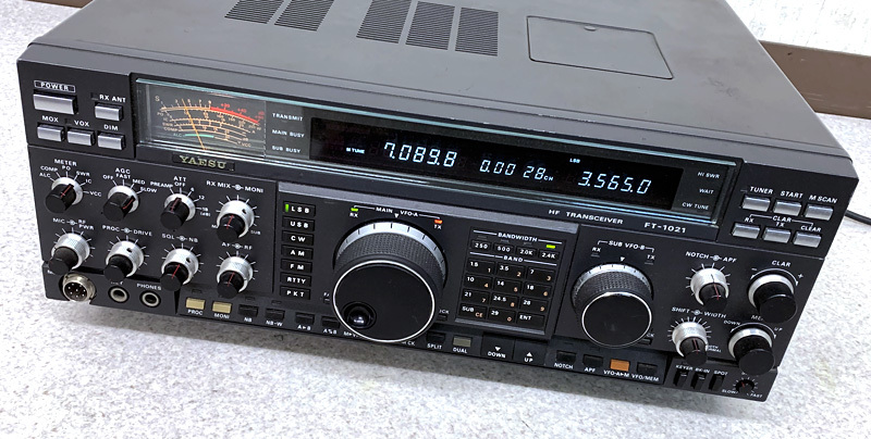 ■YAESU FT-1021 HFトランシーバー 八重洲■