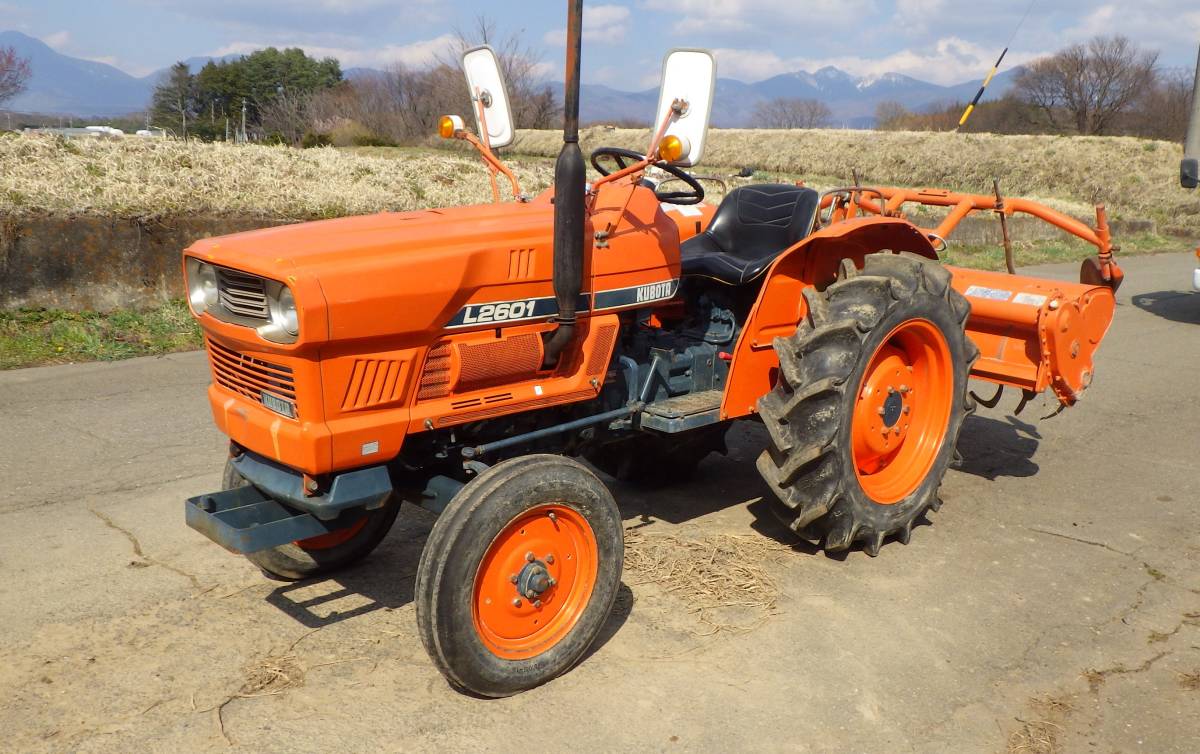 クボタ トラクター L2600 26馬力 ロータリー付き！ 【公式ショッピング 