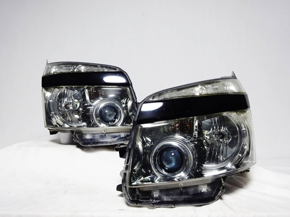 ヴォクシー 前期 ZRR70 トヨタ | VOXY 70系 後期 0 ZRR75 70,75系