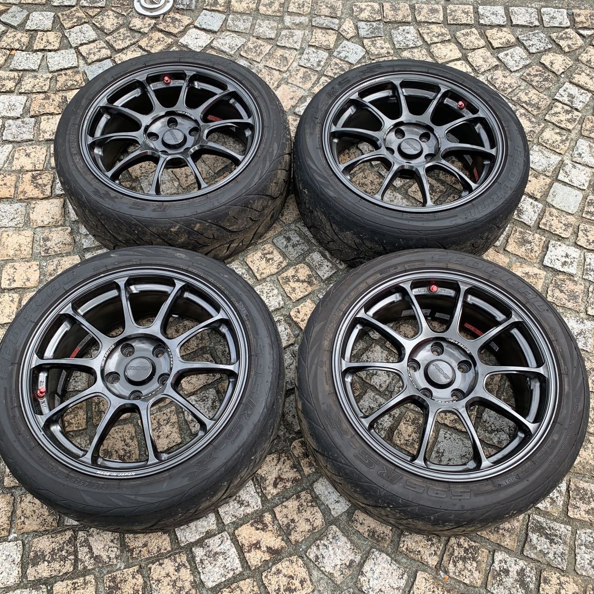 t705663478.4
