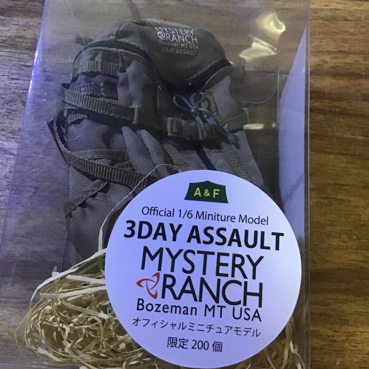 ミステリーランチ MYSTERY RANCH 3Day Assault - 2デイアサルト(S／M ブラック 3デイアサルト メルカリ MYSTERYRANCH 0 | 200個限定 1&frasl;6ミニチュア 商品詳細│公式サイト