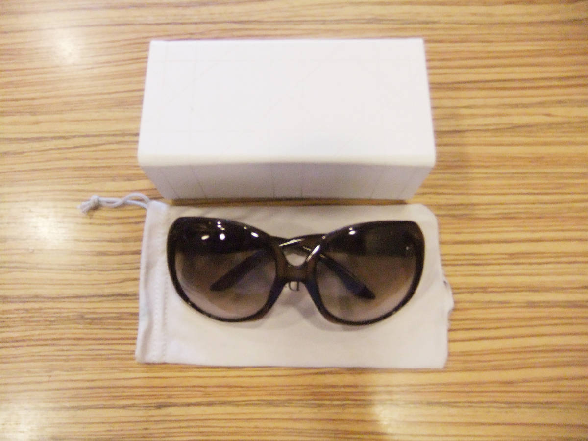 【赤字超特価，限定SALE】 正規 クリスチャン ディオール/Dior GLOSSY 1 KDCQR 62 20 125 サングラス イタリア製 レディース 保存袋/箱 税込/(サングラス)｜売買されたオークション情報、yahooの商品情報をアーカイブ公開 - オー 服飾小物