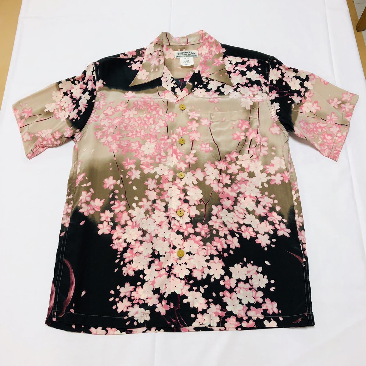 マカナレイ 和柄 アロハシャツ MAKANA LEI 薄墨桜 S シルク100% MAKANALEI Sサイズ 薄墨桜SP シルク100 - メルカリ 3L アロハシャツ|メンズ|レディース|長袖|MAKANA