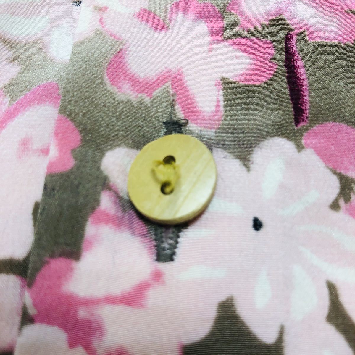 マカナレイ 和柄 アロハシャツ MAKANA LEI 薄墨桜 S シルク100% MAKANALEI Sサイズ 薄墨桜SP シルク100 - メルカリ 3L アロハシャツ|メンズ|レディース|長袖|MAKANA