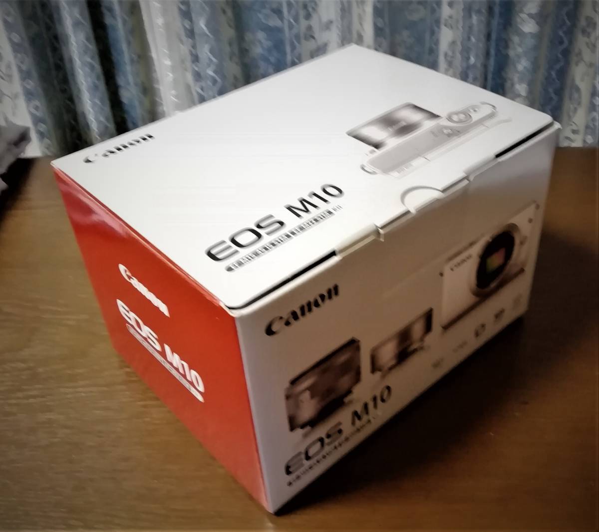 EOS M10 キヤノン 中古Canon ダブルレンズキット Canon ダブルズーム