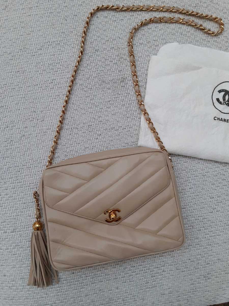 驚きの破格値，SALE CHANEL シャネル チェーンショルダーバッグ タッセル ターンロック ゴールド金具 フリンジ マトラッセ ヴィンテージベージュ正規品(ショルダーバッグ)｜売買されたオークション情報、yahooの かばん、バッグ