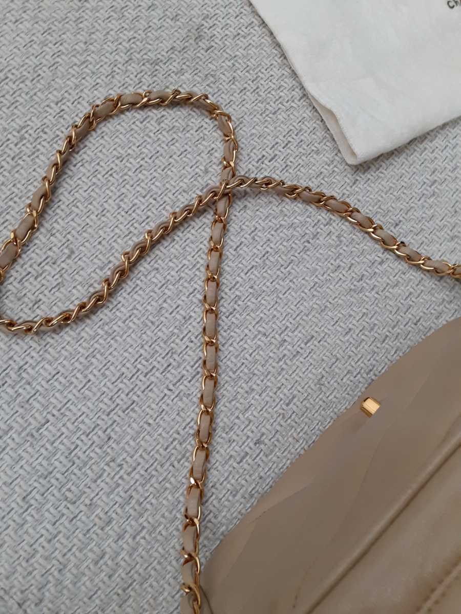 チェーンショルダーバッグ タッセル CHANEL タッセル付き シャネル(CHANEL)シャネル シャネル シェブロン マトラッセ ショルダーバッグ ココマーク キャビア Vステッチ - チェーン CHANEL(シャネル) CC