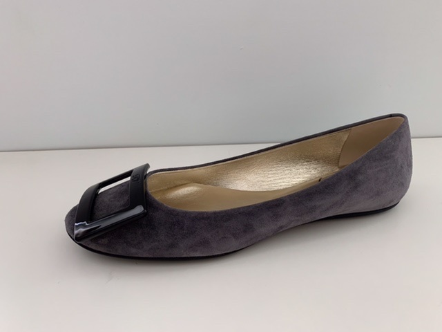 ROGER Roger ロジェ VIVIER（ブルー・ネイビー⁄青色系）のフリマ