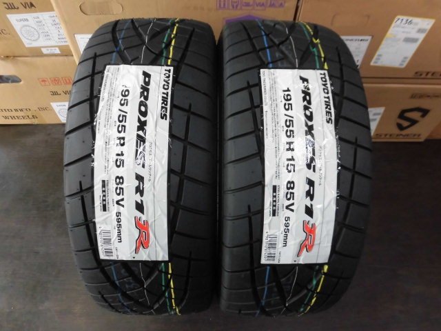 PROXES R1R 195⁄55R15 TOYO TIRES(トーヨータイヤ)のタイヤの