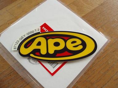 ホンダ純正 エイプ タンクデカール２枚 黄 赤 Zc エイプ50 エイプ100 ホンダ用 売買されたオークション情報 Yahooの商品情報をアーカイブ公開 オークファン Aucfan Com