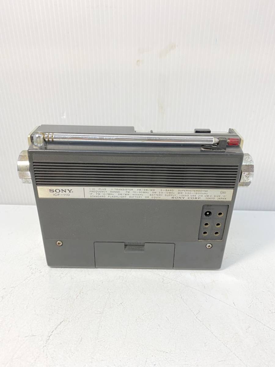 送料無料R36251 ソニー ラジオ ICF-110 アンティーク 昭和レトロ SONY